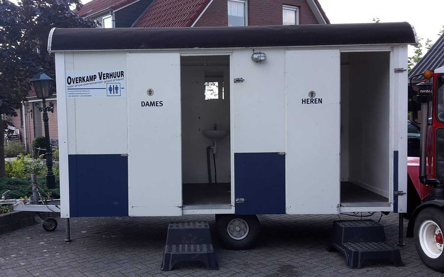 Kleine toiletwagen huren